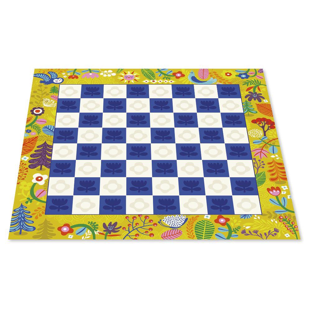 Ajedrez En El Bosque