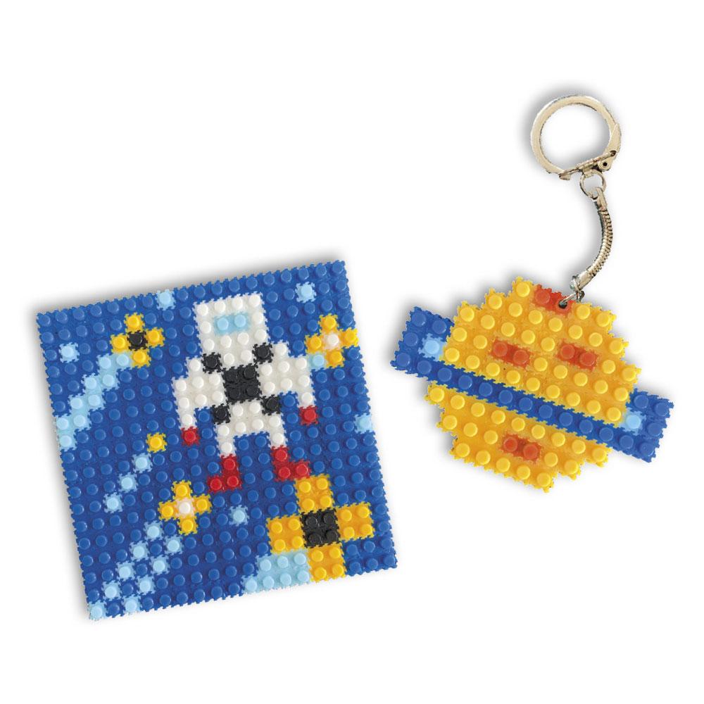 Mi Cofre De Artista. Misión Espacial Con Pixeles